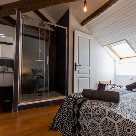 La De Lon Saint-Lon-Les-Mines